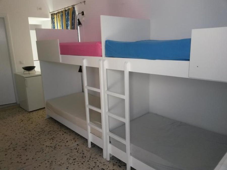 Fira Backpackers Place Esterno foto